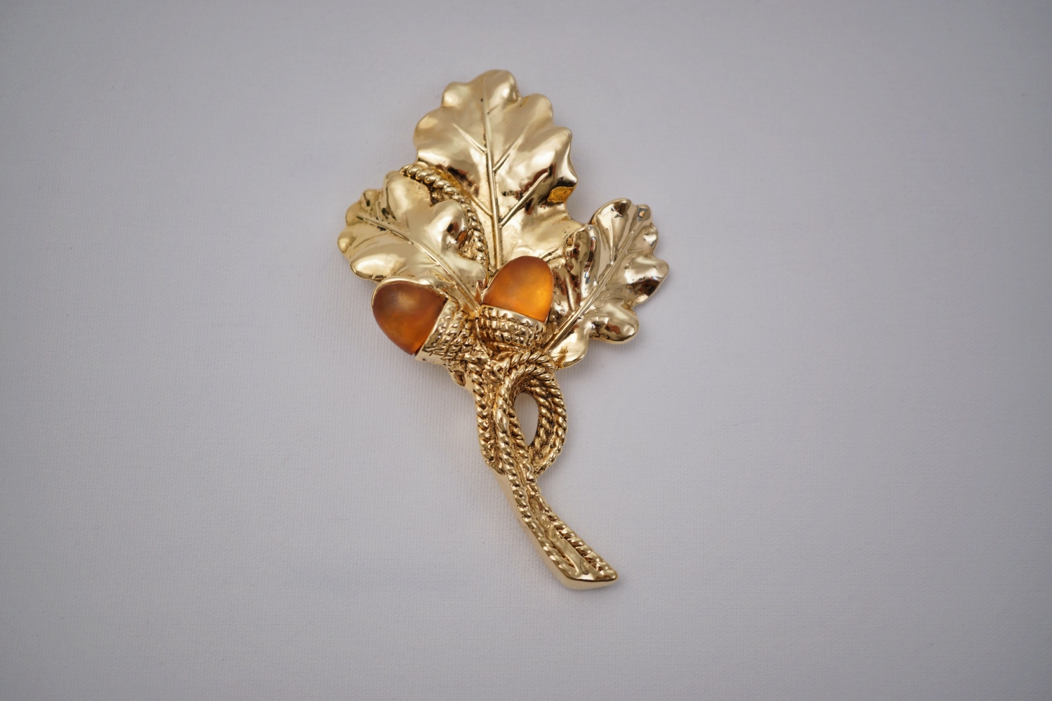 Kalinger Paris large oak leaf with acorns pin brooch, gold & resin 