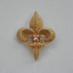  Sphinx pin Fleur de Lis, gold plated & garnet cabochons, 1950`s English