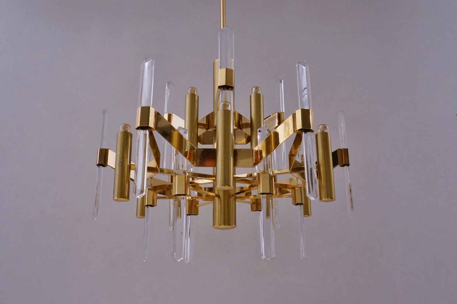 Sciolari Brass Chandelier Crystals 9 Lights 1970 S Italian In Sciolari Brass Chandelier Crystals 9 Lights 1970 S Italian In From Roomscape